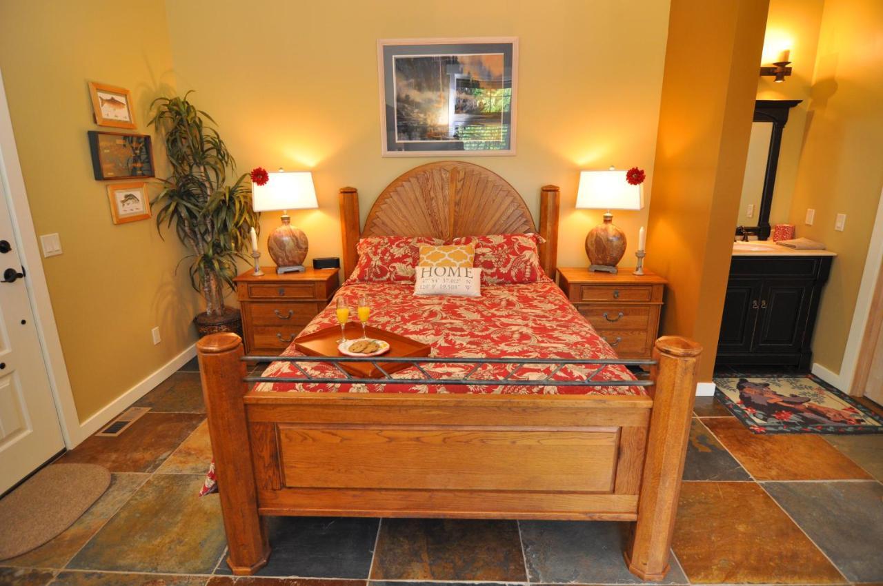 Lake'S Edge Tuscan Lodge Manson Room photo