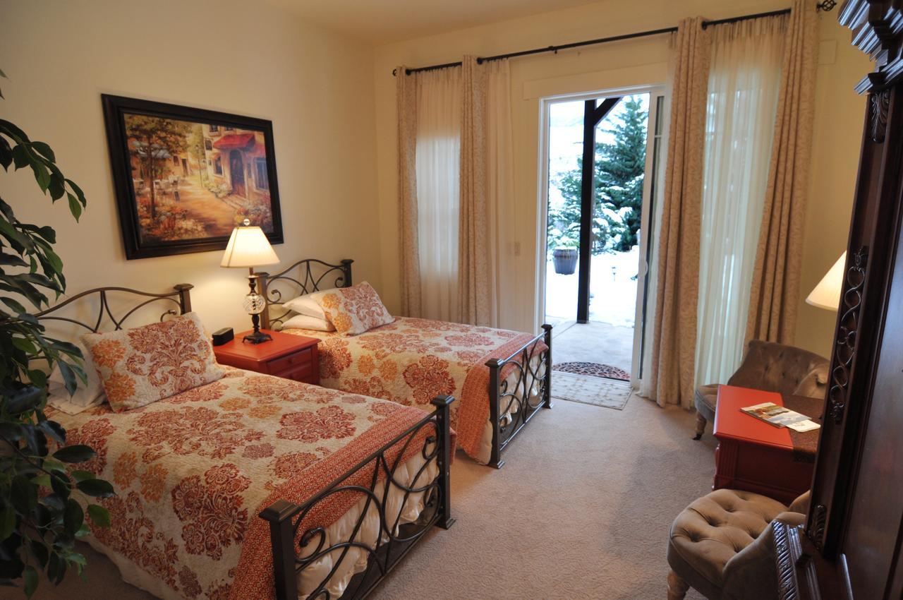 Lake'S Edge Tuscan Lodge Manson Exterior photo